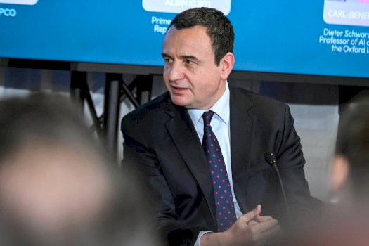 afati-kushtetues-po-afron,-albin-kurti-pa-pergjigje-per-osmanin