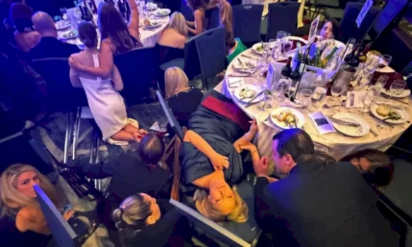 gazetarja-e-bbc-flet-per-panikun-dhe-konfuzionin-ne-darken-e-korrespondenteve-ne-shtepine-e-bardhe-pas-te-shtenave