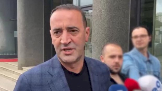 daut-haradinaj-e-quan-qesharake-seancen-ku-po-diskutohet-per-presidentin:-kete-s’e-njeh-historia