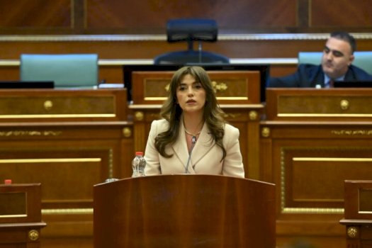 albulena-haxhiu-therret-per-seance-te-jashtezakonshme-ne-ora-20:30