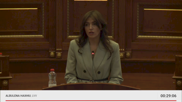 albulena-haxhiu-thirrje-opozites:-ejani-ne-salle-ta-votojme-presidentin