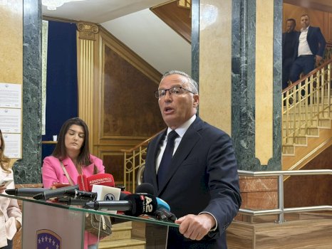 Bedri Hamza denoncon seancën e presidentit si puç kushtetues: Analizë e plotë dhe reagime politike
