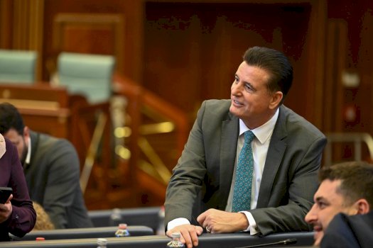 zgjedhja-e-presidentit:-pasi-provuan-vec-vet,-bahtiri-sot-e-fton-opoziten-ne-seance