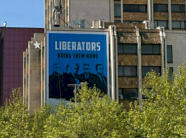 ‘‘clirimtaret-–-ktheni-ne-shtepi’’,-vendoset-ne-prishtine-nje-billboard-ne-perkrahje-te-ish-krereve-te-uck’se