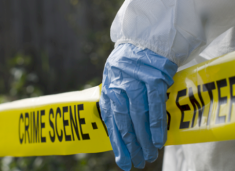 gjendet-i-vdekur-nje-person-ne-gjakove,-ishte-i-shtrire-tek-shkallet-e-nje-banese