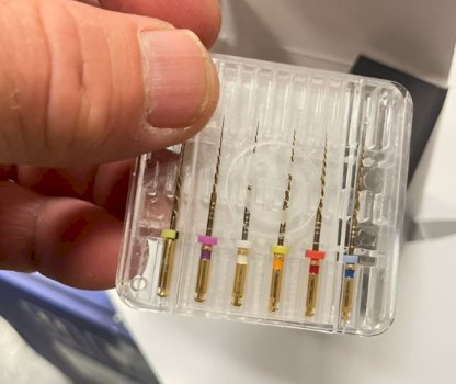 zbulohet-kontrabanda-me-produkte-dentare-ne-aeroportin-e-prishtines