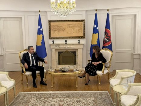 zgjedhjet-e-parakohshme,-haxhiu-pret-ne-takim-kryetarin-e-kqz-se