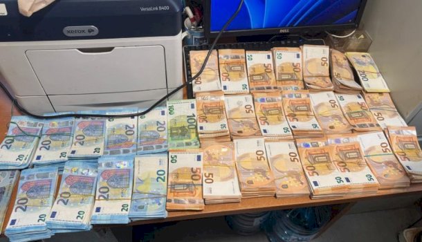 dogana-konfiskon-mbi-122-mije-euro-te-padeklaruara-te-dheu-i-bardhe