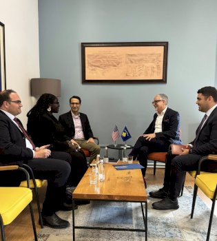 ministri-i-shendetesise,-arben-vitia-pret-ne-takim-anthony-randazzo-–-diskutohet-per-investime-ne-shendetesi-dhe-bujqesi