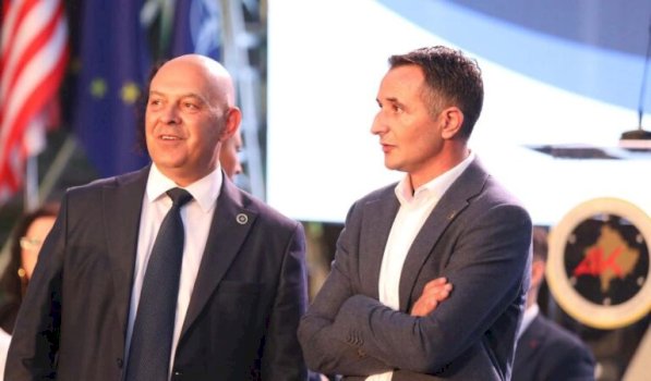 “nga-uck-ja-e-deri-te-pavaresia”,-krahu-i-djatht-i-gjinit-tregon-vlerat-e-liderit-te-ardhshem-te-aak-se