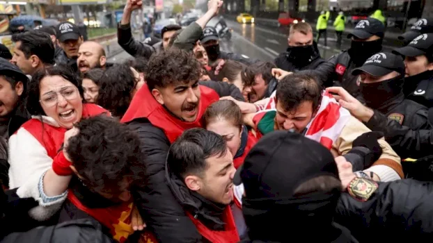 policia-turke-arreston-me-shume-se-500-persona-ne-tubimet-e-1-majit