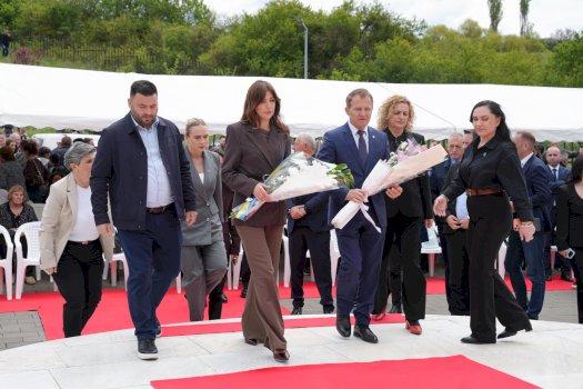 haxhiu-ne-perkujtim-te-masakres-ne-studime:-per-2-ore,-u-vrane-116-civile-shqiptare