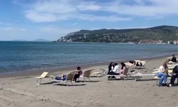 moti-i-mire-e-lidhja-e-pushimit-te-1-majit,-kosovaret-e-“vershojne”-shengjinin