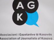 dita-boterore-e-lirise-se-shtypit,-agk:-gazetaret-ne-kosove-vazhdojne-te-mbesin-target-i-sulmeve