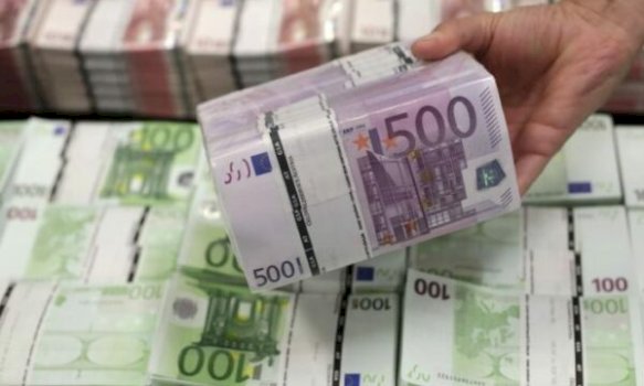 Evropa vs Amerika: Ku rritet numri i miliarderëve më shpejt deri në 2031?
