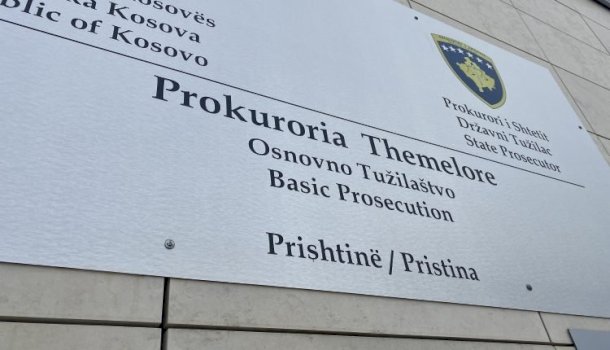 aksioni-ne-agjencine-kadastrale,-ndalohen-pese-persona