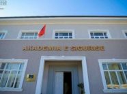 helmimi-i-56-studenteve-ne-akademine-e-sigurise,-arrestohen-kuzhinieri-dhe-teknologia