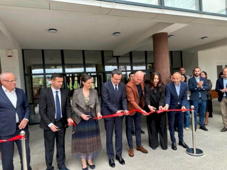 kurti-dhe-rizvanolli-perurojne-projektin-per-renovimin-e-shkollave-ne-shtime
