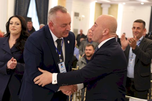 bashkim-ramosaj-rizgjidhet-kryetar-i-deges-se-aak-se-ne-decan