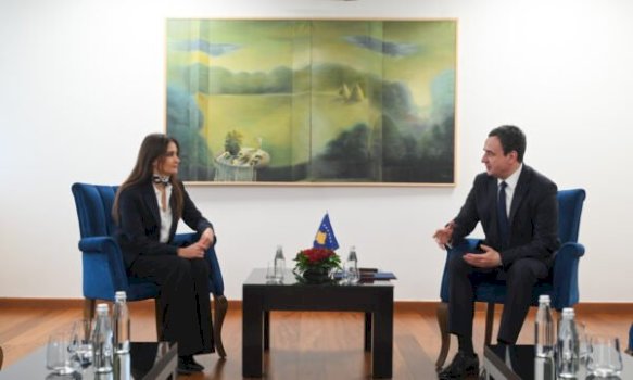 kurti-vazhdon-me-emerime-ne-kohe-zgjedhjesh,-triera-kasumin-e-ben-zevendesministre-te-ekonomise