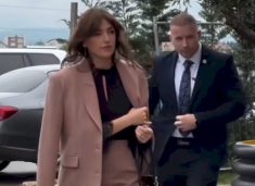 edhe-ud.presidentja-haxhiu-ne-mbledhjen-e-vv’se-ku-kurti-do-te-shpallet-kandidat-per-kryeminister