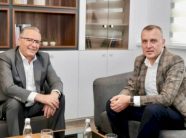 bedri-hamza-prezanton-shemsi-jasharin-si-kandidat-te-ri-te-pdk-se-per-deputet