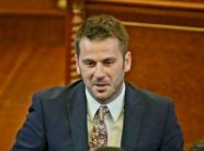 kerceli:-shumica-parlamentare-ka-vepruar-ne-nje-ritem-te-shpejte-per-shkak-te-nevojes-per-vendimmarrje-efikase-dhe-jo-per-te-shmangur-demokracine