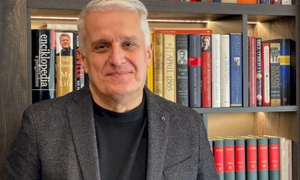 studentet-shqiptare-proteste-ne-18-maj-ne-shkup-per-perdorimin-e-shqipes,-majko:-askush-nuk-na-kthen-ne-te-kaluaren-e-erret-te-jugosllavise