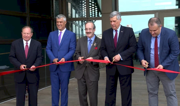 Projektligji për emërtimin e ndërtesës së Ambasadës amerikane në Prishtinë si "Eliot L. Engel Building" miratohet në Komitetin e Përfaqësuesve
