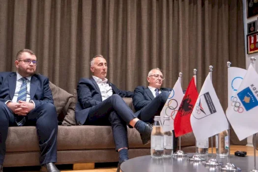 kosova-dhe-shqiperia-intensifikojne-koordinimin-per-lojerat-mesdhetare-“prishtina-2030”