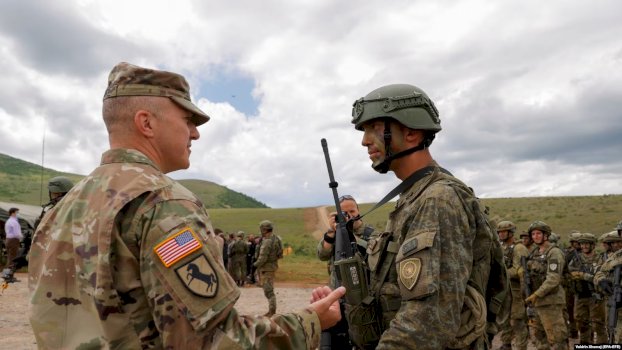 shba-i-dha-driten-e-gjelber-armatimit-ne-vlere-14-milionesh,-afa:-amerikanet-kane-qene-gjithmone-prane-kosoves