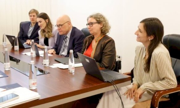 hoti-pret-ne-takim-perfaqesuesit-e-bb-se,-diksutojne-per-reformat-sociale
