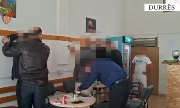 goditet-grupi-qe-shperndante-droge-prane-shkollave-ne-kavaje,-arrestohen-9-persona