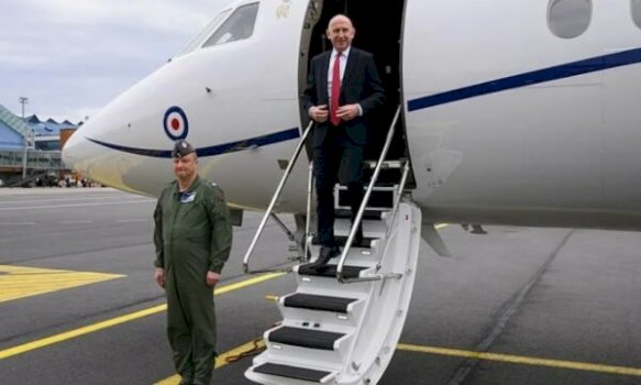 bbc:-rusia-bllokoi-sinjalin-e-avionit-te-ministrit-britanik-te-mbrojtjes-prane-kufirit-rus