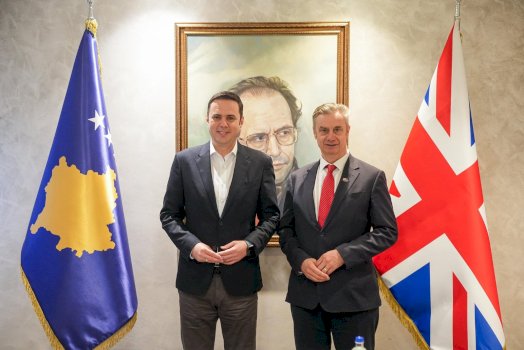 Ambasadori britanik takon Abdixhiku për zgjedhjet e Kosovës dhe programin e LDK-së
