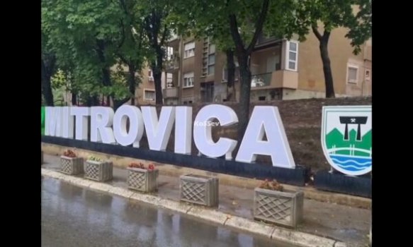 asamblistet-ne-mitrovicen-e-veriut-miratojne-largimin-e-mbishkrimit-“une-e-dua-mitrovicen”