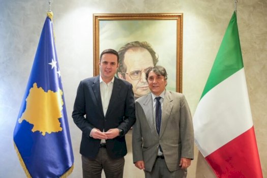 ambasadori-italian-i-shkon-abdixhikut-ne-zyre,-ldk-tregon-cka-biseduan