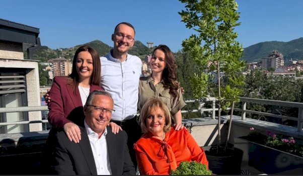 hamza-me-familje-uron-kurban-bajramin:-festa-te-sherbeje-si-frymezim-per-bashkim,-krizat-jane-te-perkohshme