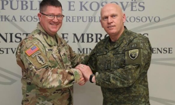 gjenerali-amerikan-nga-useucom,-takon-komandantin-e-fsk-se-ne-viziten-e-tij-te-fundit:-e-falenderon-per-koordinimin-dhe-bashkepunimin