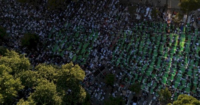 festa-e-bajramit,-mesazhi-i-klerikeve:-beni-‘kurban’-inatet,-mllefet-dhe-egot-personale