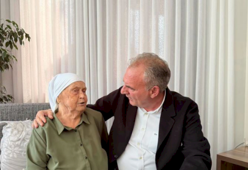 limaj-viziton-nenen-e-hashim-thacit-per-bajram:-urojme-qe-festat-e-ardhshme-t’i-presim-bashke