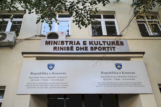 ministria-e-kultures:-mbeshtetja-per-sektorin-kulturor-nuk-eshte-zvogeluar