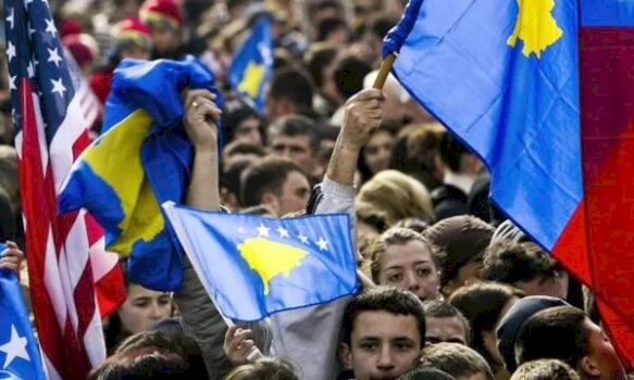 petritsch:-qytetaret-te-cojne-mesazh-se-bllokimet-s’jane-te-pranueshme,-homel:-kosova-s’ka-luks-te-mbetet-ne-kriza-te-brendshme