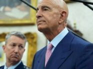 donald-trump-emeron-tom-barrack-te-derguar-presidencial-per-sirine-dhe-irakun