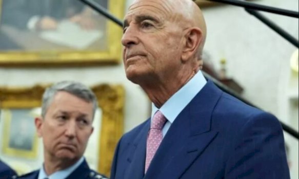 donald-trump-emeron-tom-barrack-te-derguar-presidencial-per-sirine-dhe-irakun