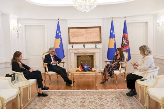Haxhiu pret në takim ambasadorin e Gjermanisë  diskutojnë për partneritetin strategjik mes të dyja vendeve