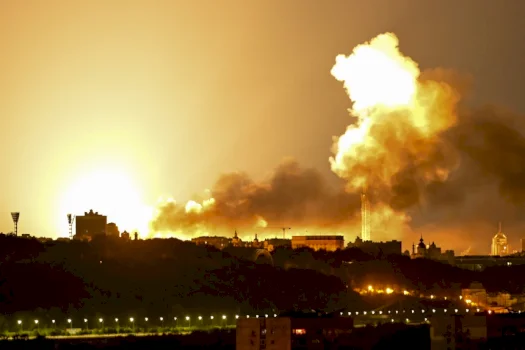 mbi-100-te-plagosur-pas-bresherise-se-droneve-dhe-raketave-mbi-kiev-e-dnipro
