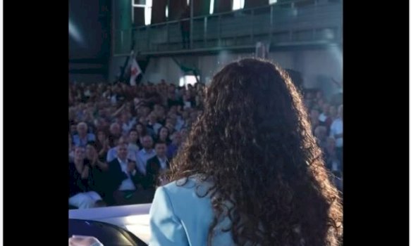 “faleminderit-nga-zemra,-istog!”-–-vjosa-osmani-publikon-pamje-nga-tubimi-i-djeshem