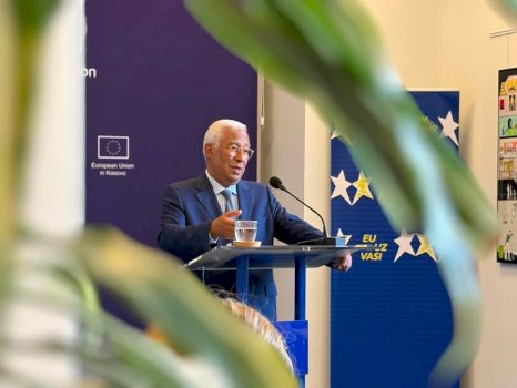 costa:-be-ja-mund-ta-mbeshtese-kosoven,-por-s’mund-t’ia-kryeje-detyrat-e-shtepise