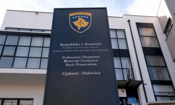 Ndalohen për 48 orë katër persona në Gjakovë për posedim dhe tregti narkotikësh
